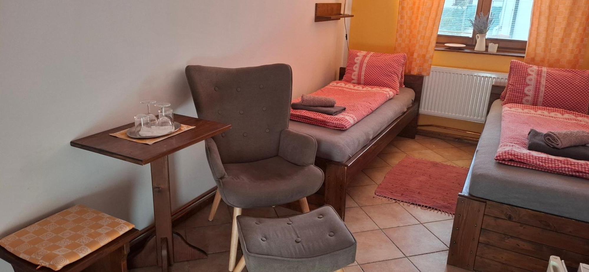 Penzion A Vinoteka Hrozen Kroměříž Dış mekan fotoğraf