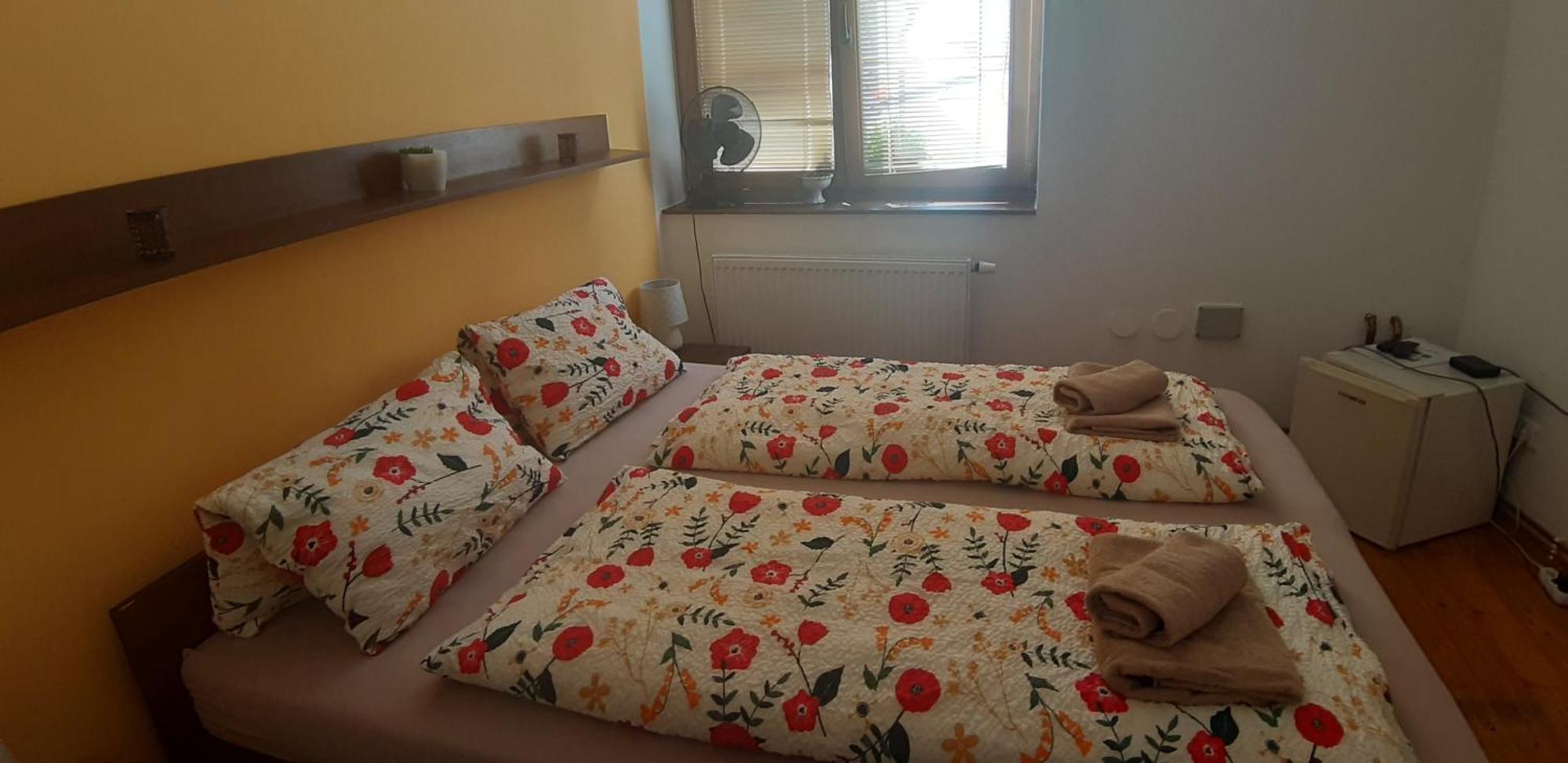Penzion A Vinoteka Hrozen Kroměříž Dış mekan fotoğraf
